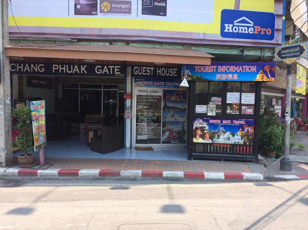 Changphuakgate Guesthouse Chiang Mai Exterior foto